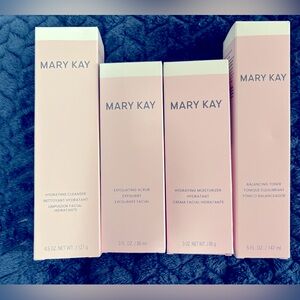 Mary Kay Hydrating Regimen 4pc set Cleanser, Scrub, Toner& Moisturizer. NIB